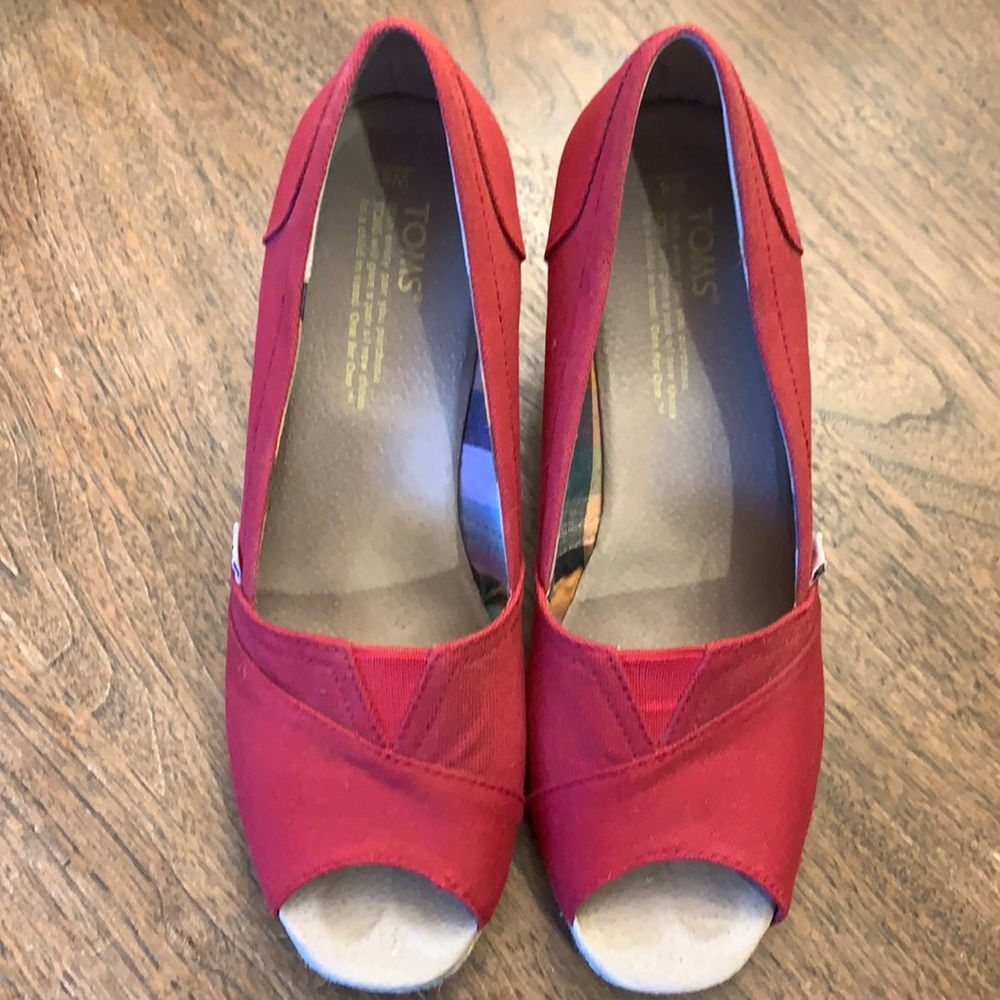 TOMS Peep Toe Espadrilles